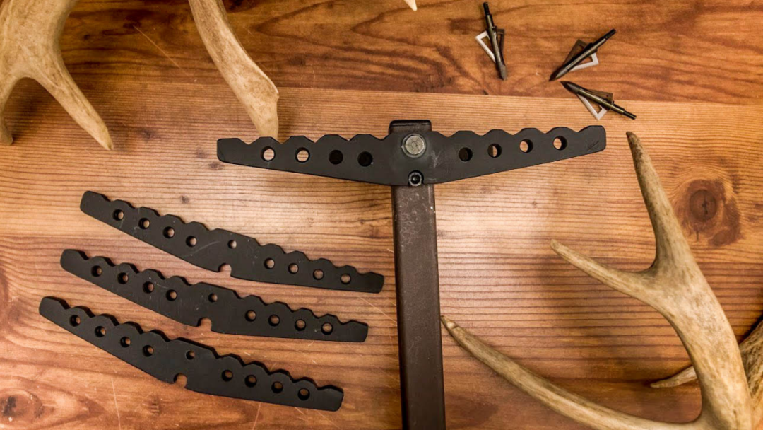 17 Best Climbing Sticks For Hunting Compared [2024]